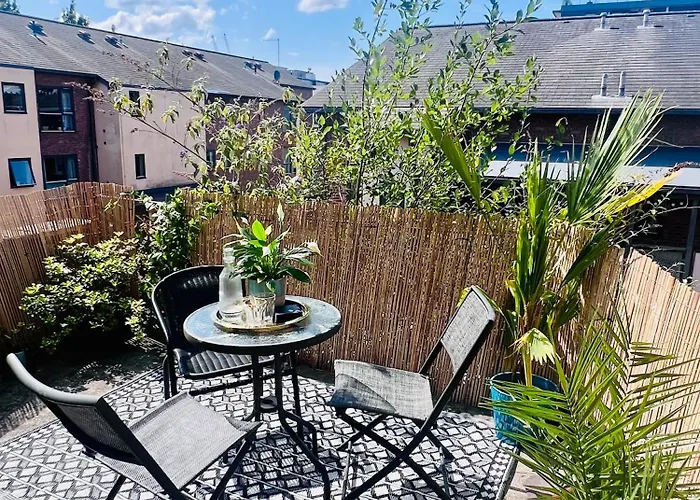 Ropewalks City Centre Apartment With Roof Terrace