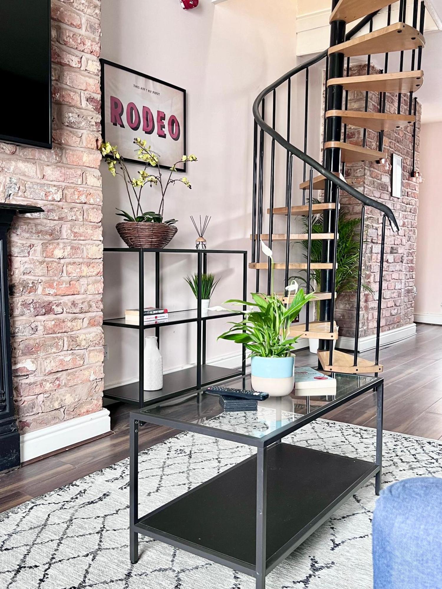 Ropewalks Centre With Roof Terrace Apartment